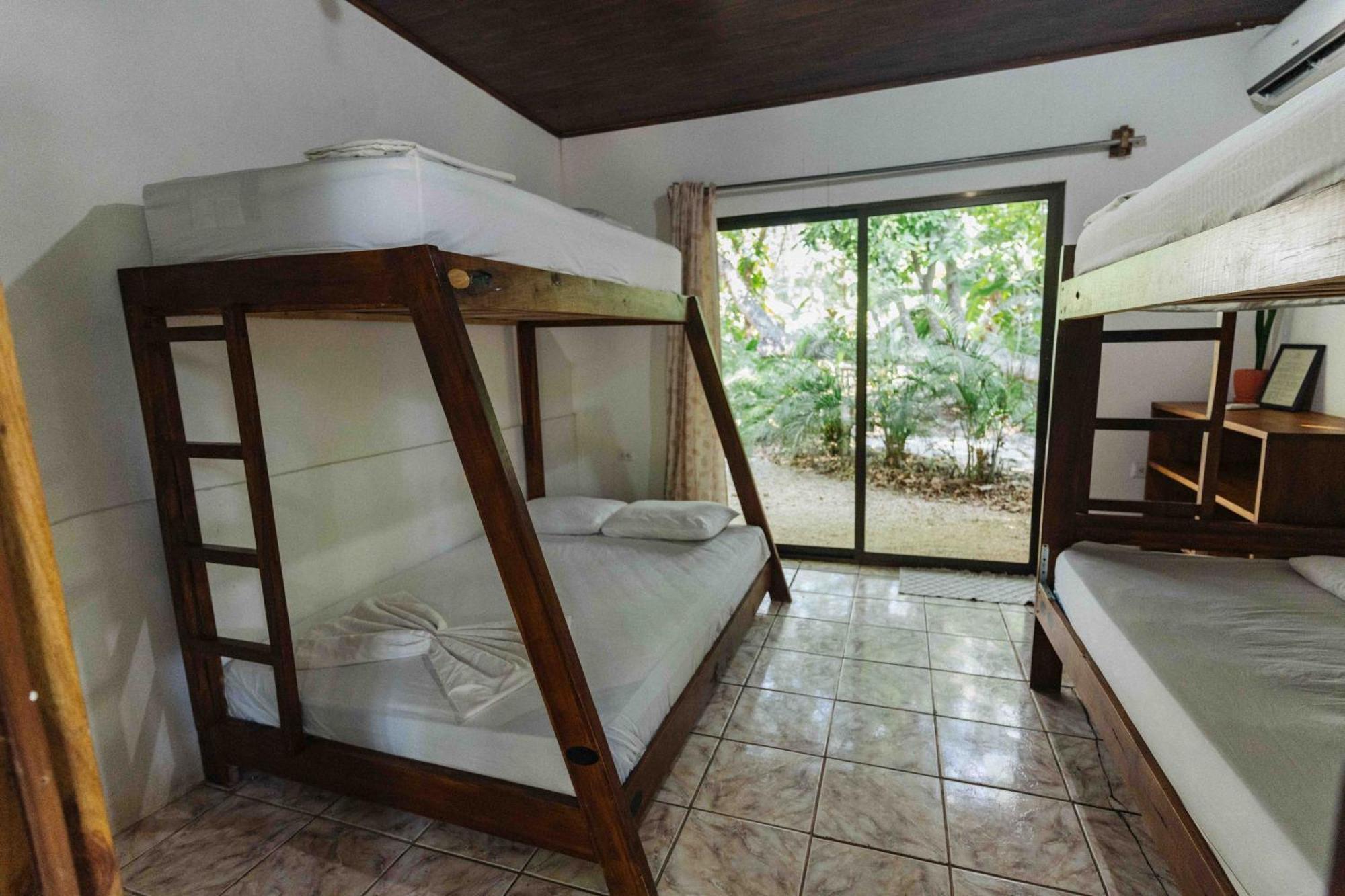 Zeneidas Surf Garden Playa Santa Teresa  Exterior foto